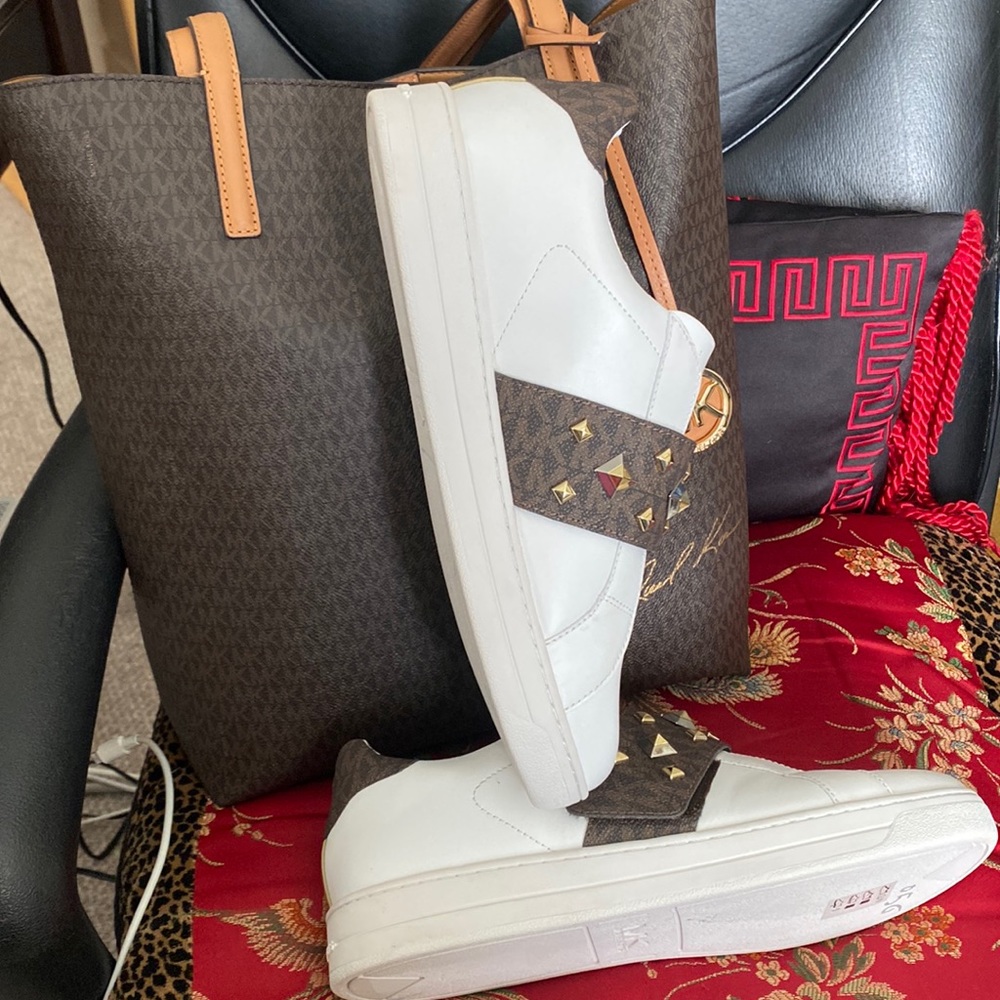 Dare to shine in fabulous Michael Kors leather sneakers!